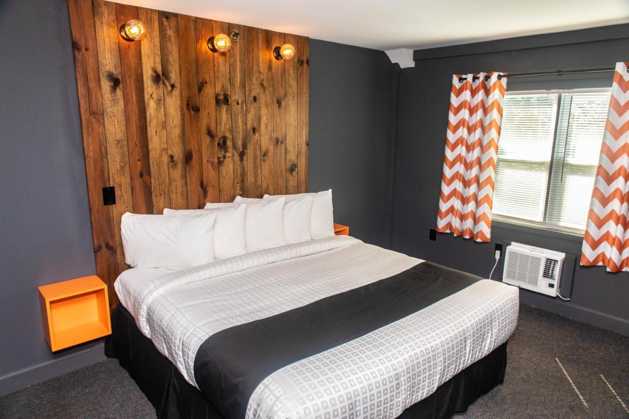 Uptown Hotel St Pete เซนต์ปีเตอร์สเบิร์ก ภายนอก รูปภาพ