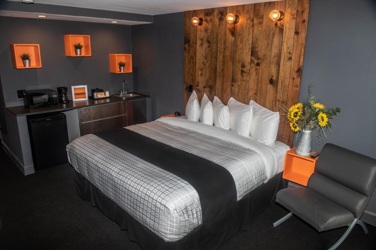 Uptown Hotel St Pete เซนต์ปีเตอร์สเบิร์ก ภายนอก รูปภาพ